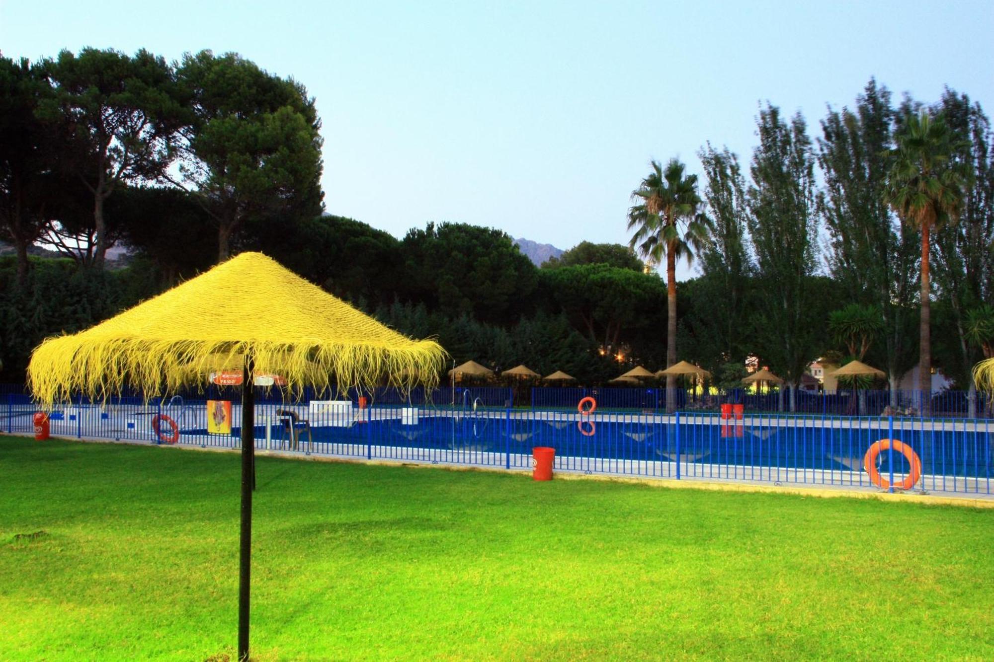 Camping Sierra De Las Nieves Yunquera Εξωτερικό φωτογραφία