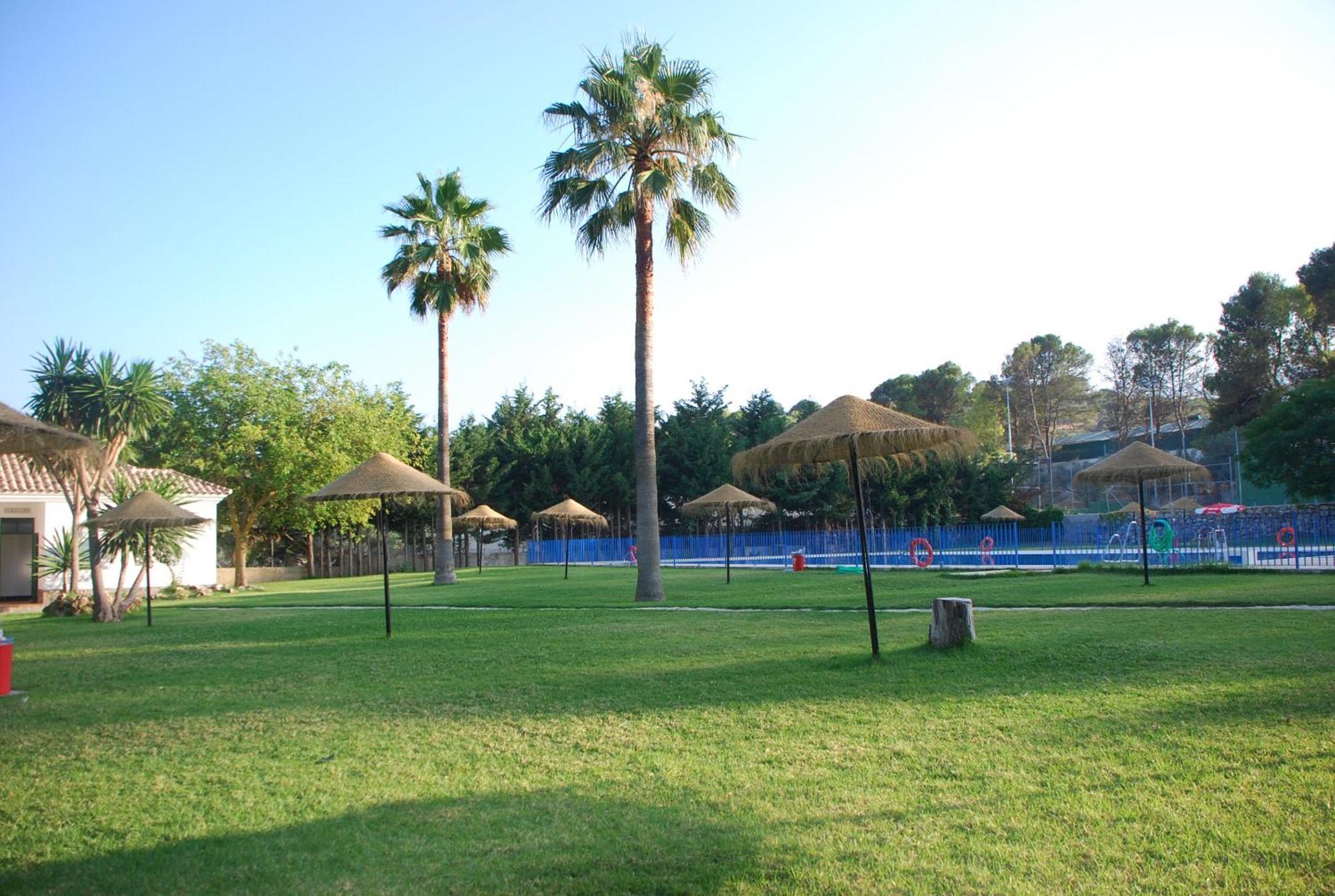 Camping Sierra De Las Nieves Yunquera Εξωτερικό φωτογραφία