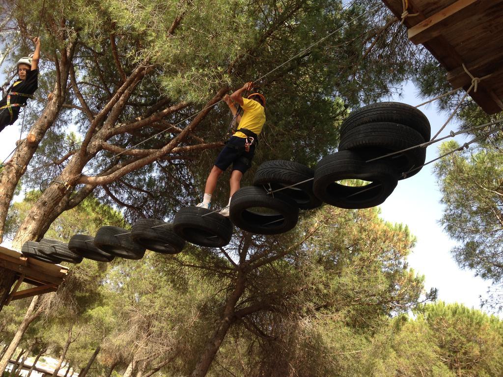 Camping Sierra De Las Nieves Yunquera Εξωτερικό φωτογραφία